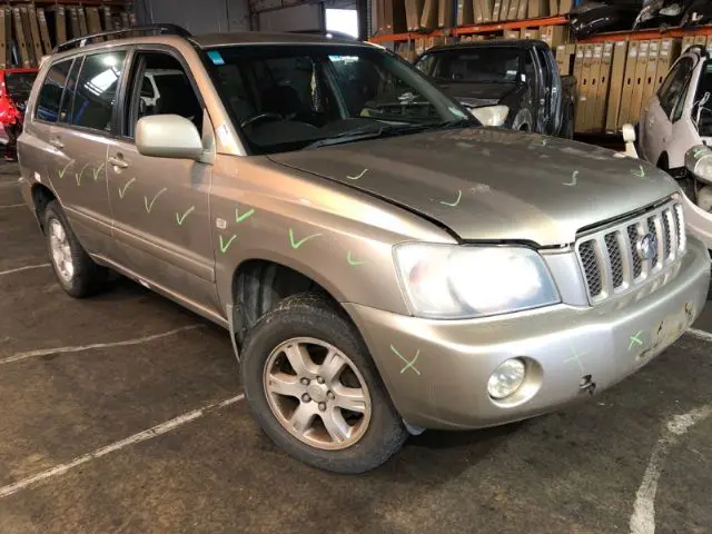 toyota kluger wreckers